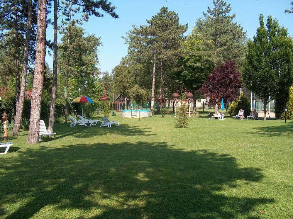 Hotel Kentaur Siófok Zewnętrze zdjęcie