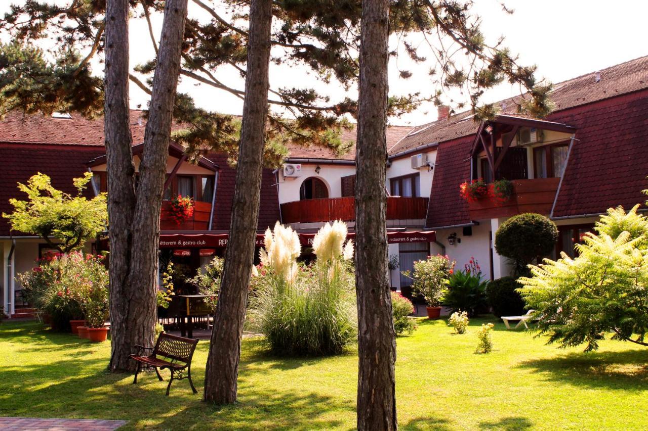 Hotel Kentaur Siófok Zewnętrze zdjęcie