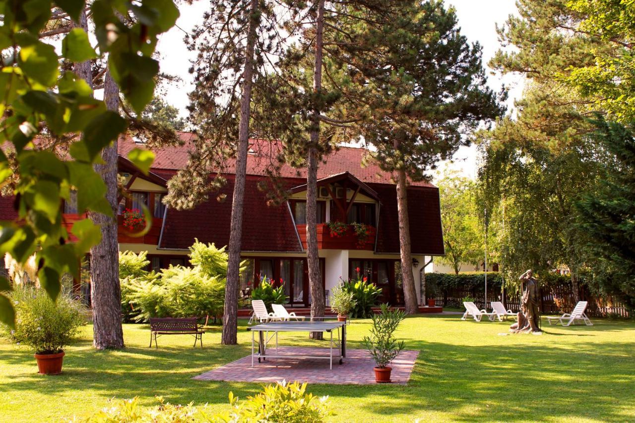 Hotel Kentaur Siófok Zewnętrze zdjęcie